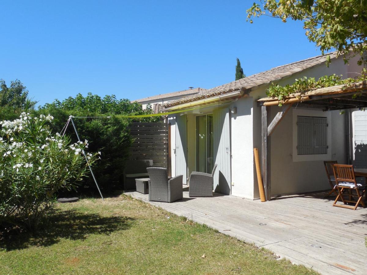 La Maison Bleue L'Isle-sur-la-Sorgue Bagian luar foto