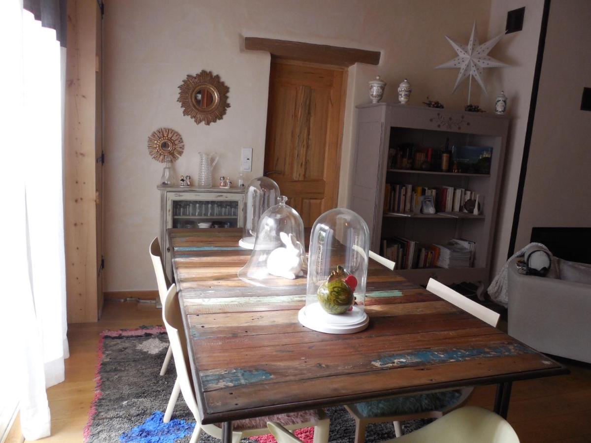 La Maison Bleue L'Isle-sur-la-Sorgue Bagian luar foto