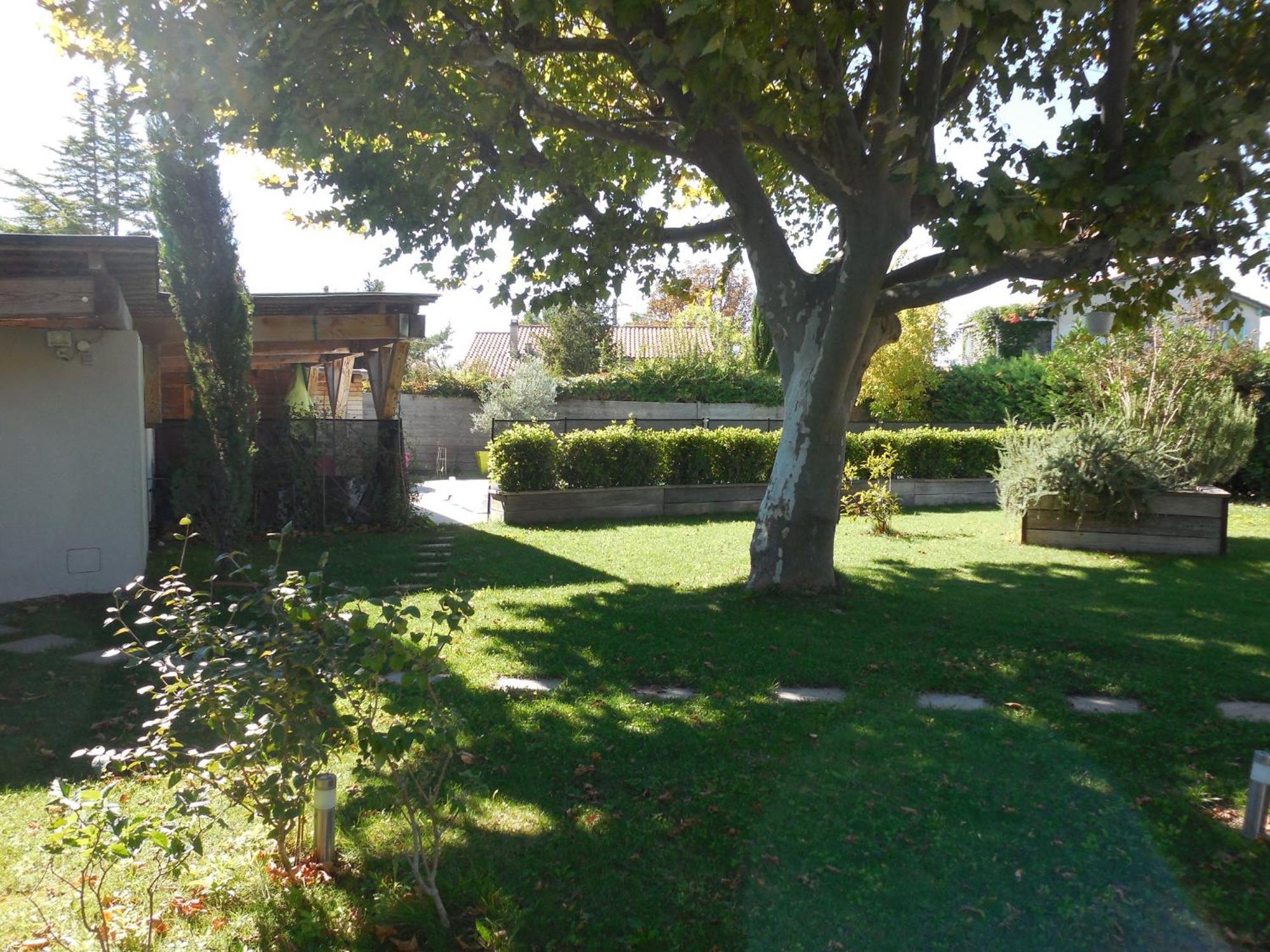 La Maison Bleue L'Isle-sur-la-Sorgue Bagian luar foto